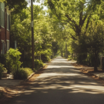 Real Estate Market Highlights: Luxury Trends, Tariff Pressures, Tennessee Outlook, and Climate-Driven Value Loss