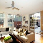 Manhattan apartment prices continue to fall