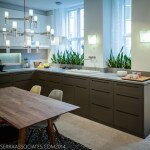 1-Susan-Serra_dark-kitchen