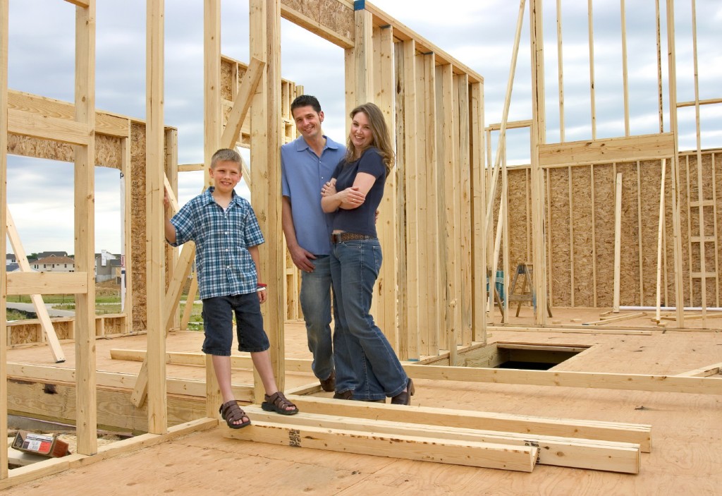 4 Ways to Choose Between Buying a Home or Building One