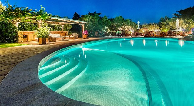 Pool area of villa Il Forte