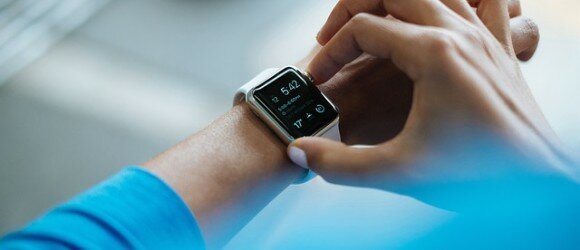smartwatch-828786_640