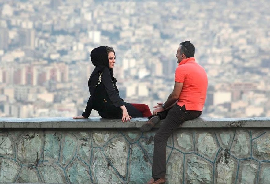 Can you travel to Iran as an unmarried couple
