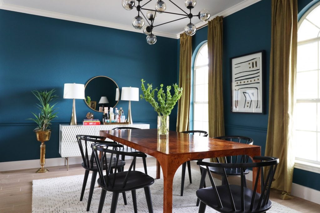 2 Dining rooms with personality