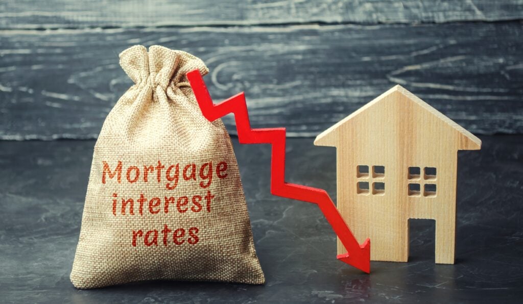 Mortgage rates suddenly drop, and homes are now 5% more affordable